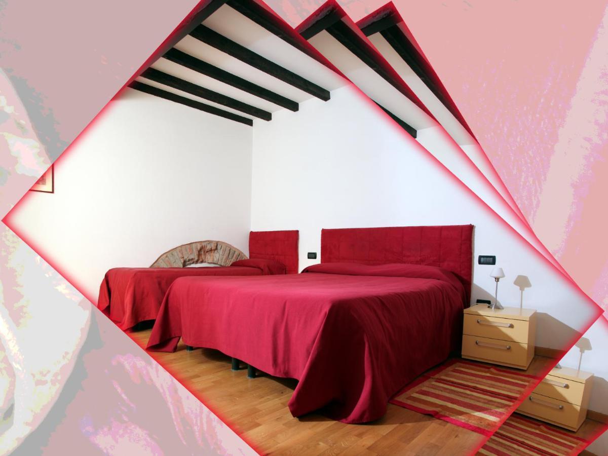 フェラーラ Il Sipario Bed & Breakfast エクステリア 写真